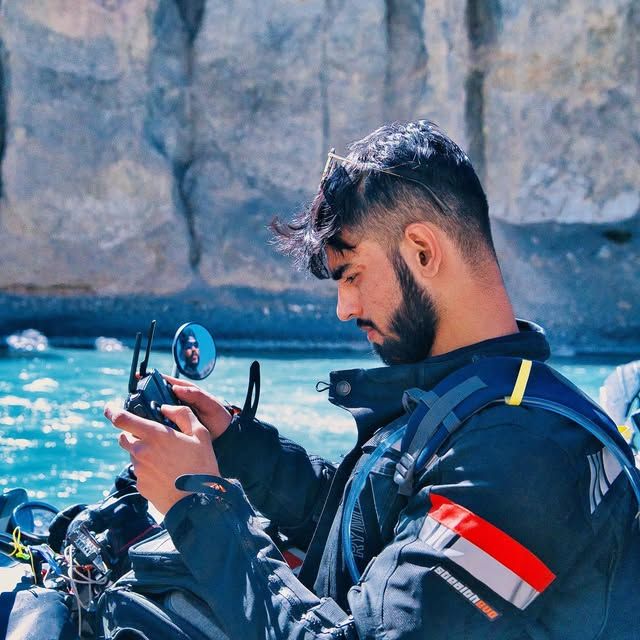 Behind the camera, 2022